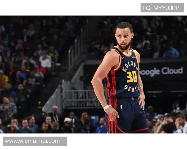 勇士131-136开拓者 球员评价：库里满分，5人及格，5人低迷