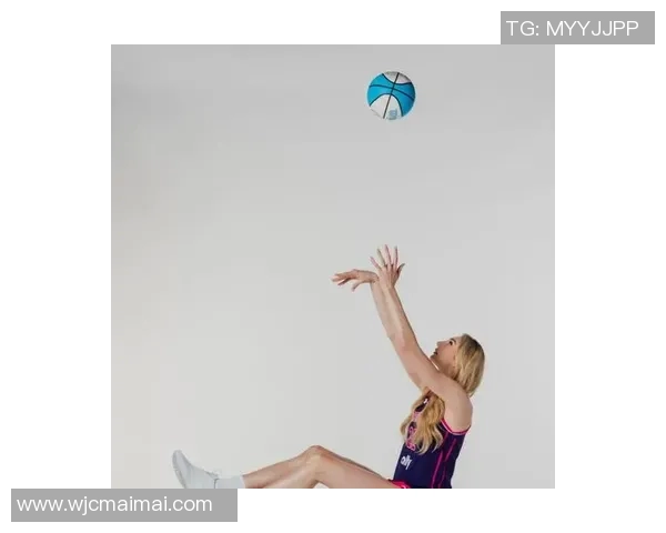 库里教妹布林克晒Unrivaled联赛定妆照!这官方定妆照颜值相当高 库里教妹布林克晒Unrivaled联赛定妆照!这官方定妆照颜值相当高